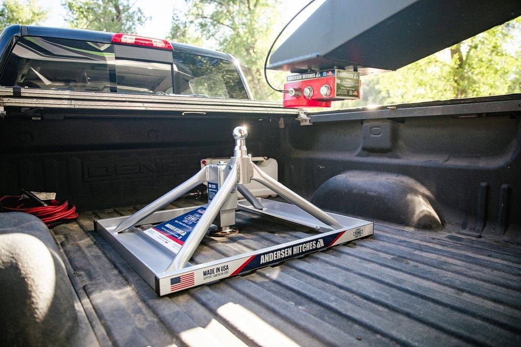 Lowered Ultimate 5th Wheel Connection – Flatbed Mount